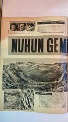 HAYAT HAFTALIK HABER MECMUA, DERGİSİ - ORTA SAYFA POSTER : BÖREK YİYEN ÇOCUKLAR BARTOLOME ESTEBAN (1618-1682) MURILLO - SIRA NO: 198 – SAYI: 30 – TARİH: 22 TEMMUZ 1960 CEMAL GÜRSEL – TERRY MOORE – MRS. JANE BALDASARE – BETTINA – ALİ HAN – SYLVIA CASABLANCAS – JEAN-NOEL GRINDA – VIVIEN LEIGH – LAURENCE OLIVIER – BARBARA MOORE – PATRICE LUMUMBA – JOSEPH KASAVUBU – EMILE JANSSENS - BERNARD SHAW - NUH’UN GEMİSİ OLDUĞU SANILAN ŞEKİL ÜZERİNE DOĞU BEYAZIT’TA YAPILAN ARAŞTIRMALAR – ORTA SAYFADA 5 RENKLİ TABLO REPRODUKSİYONU – CEMAL GÜRSEL’İN İSTANBUL ZİYARETİ VE GÜRSEL KUPASI MAÇI – KONGO’NUN BAĞIMSIZLIĞI VE LUMUMBA-KASAVUBU DÖNEMİ – KONGO’DA BEYAZ SUBAYLARA KARŞI AYAKLANMA – KADINLAR DÜNYASINDAN HABERLER: TERRY MOORE, SYLVIA CASABLANCAS, BETTINA – VIVIEN LEIGH VE LAURENCE OLIVIER’İN AYRILIĞI – MRS. JANE BALDASARE’NİN MANŞ DENİZİ SU ALTINDAN GEÇİŞ DENEMESİ – BARBARA MOORE’UN 4700 KM’LİK YÜRÜYÜŞÜ – SOHBET KÖŞESİ: YAZ MEVSİMİ VE İYİ İNSANLAR ÜZERİNE – ASTROLOJİ: ASLAN BURCU  - TAM TAKIM 48 SAYFA