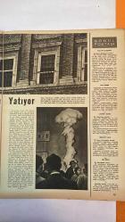 HAYAT HAFTALIK HABER MECMUA, DERGİSİ - ORTA SAYFA POSTER : SU, NECLA ÇAKILDAG  - SIRA NO: 202 – SAYI: 34 – TARİH: 19 AĞUSTOS 1960 MARGARET – TONY ARMSTRONG-JONES – KRALİÇE ELIZABETH – PRENSES ALEXANDRA – JOHN WILLIAMSON – THOMAS CRONIN – NECLA ÇAKILDAĞ – SUAVİ SONAR – VON PAPEN – MOLotov – ÇİÇERO - PRENSES MARGARET VE TONY ARMSTRONG-JONES’UN GÜNLÜK YAŞAMI – KENSINGTON SARAYI’NDAKİ EVLERİ VE DEKORASYON DETAYLARI – MARGARET’İN MÜZİK VE PLAK KOLEKSİYONU – TONY’NİN FOTOĞRAFÇILIK VE AŞÇILIK MERAKI – KRALİYET AİLESİNE MENSUP BİRİNİN TİCARET YASAĞI – TONY’NİN GELECEĞİNE DAİR BELİRSİZLİKLER – MARGARET’İN GİYİM VE SAÇ TARZI DEĞİŞİKLİĞİ – NECLA ÇAKILDAĞ’DAN “SU” TABLOSU – CANNES FESTİVALİ KRALİÇESİ – OLİMPİYATLARIN TARİHÇESİ YAZI SERİSİ – GELECEK SAYIDA VON PAPEN’İN TÜRKİYE HATIRALARI – ÇİÇERO VAKASI VE BERLİN’DEKİ TALEPLER – DÖNEMİN SANAT, SİYASET, KRALİYET VE ULUSLARARASI GÜNDEMİ - TAM TAKIM 48 SAYFA