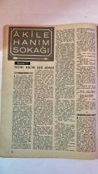 HAYAT HAFTALIK HABER MECMUA, DERGİSİ - ORTA SAYFA POSTER : SELİMİYE ESKI CAMII - SIRA NO: 20 – SAYI: 8 – TARİH: 22 ŞUBAT 1957 HALİDE EDİB ADIVAR – MARLA JUDGE – JEAN COCTEAU – ŞEYH ABDULLAH – ŞEVKET RADO – LÜTFİ KIRDAR – FAHRETTİN KERİM GÖKAY – ADNAN MENDERES – HEINTZ ARNATZ – BILL HALEY – GENERAL WHITE – HANS-JO SCHMOLL – SEMIRAL BILBASAR – FIRUZ ASKIN - HALİDE EDİB ADIVAR’IN YENİ ROMANI: “AKİLE HANIM SOKAĞI” – MARLA JUDGE KAPAK KIZI – ŞEYH ABDULLAH’IN SOMALİ’DE İSLAMİYETİ YAYMASI – TÜRBEDEKİ ELYAZISI KURAN VE MUKADDES EŞYALAR – ŞEVKET RADO’DAN “ÜMİT VE CESARET” ÜZERİNE SOHBET – LÜTFİ KIRDAR VE FAHRETTİN KERİM GÖKAY’IN BARIŞ SAHNESİ – HEINTZ ARNATZ’IN 144 SAATLİK PİYANO REKORU – BILL HALEY’İN İNGİLTERE TURU – GENERAL WHITE’İN UÇAĞINDAKİ KAZA – MACAR MÜLTECİLERİN KOMÜNİST HEYETE TEPKİSİ – MİNİ KURAN CİLTLERİ – JEAN COCTEAU’NUN KİLİSE DUVARLARINI SÜSLEMESİ – DİRİLEN ÖLÜ: MALAYA UÇAĞI KAZASINDAN KURTULAN ASKER – DÖNEMİN SANAT, SİYASET, TARİH VE TOPLUM GÜNDEMİ - TAM TAKIM 48 SAYFA