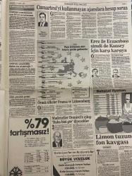 SABAH EKONOMİ GAZETESİ DOĞUM GÜNÜ HEDİYESİ - 23 EYLÜL 1992 -Adil Korkut-Ercan İnan-Osman Ulagay-Ali Rıza Kardüz-Meral Tamer-Şelale Kadak  Patronları Doğu’da yatırıma çağıran iş kadını-Bir boşanma iş dünyasını karıştırdı-Başarısızlığın faturası Saracoğlu’na kesiliyor-Dövize yatırım karlı mı-Cumartesi’yi kullanmayan ajanslara hesap sorun-Erez ile Eczacıbaşı şimdi de Konsey için karşı karşıya-Örnek ülkeler Fransa ve Lüksemburg-Madenciler Demirel’e çıkıp Baba bizi gör diyecekler-Mobilyacı Derneği etkin çalışıyor-İkinci el piyasasında durum-Otomobilde ikinci aldı başını gidiyor  Karikatür isimleri ve çizerleri: Boşanma karikatürü-Saracoğlu başarısızlık karikatürü-Baharat fiyatları karikatürü-Mobilyacı derneği karikatürü-İkinci el otomobil karikatürü
