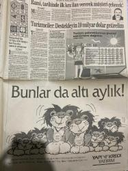SABAH EKONOMİ GAZETESİ DOĞUM GÜNÜ HEDİYESİ  - 23 TEMMUZ 1992-Pınar Çiçek-Adil Korkut-Osman Ulagay-Şelale Kadak-Meral Tamer  Procter and Gamble’ı triyatçılar da boykot edecek-STFA çatır çatır-SSK’ya borcu olanlardan hala tık yok-TOBB’tan sonra İTO da TÜSİAD’a karşı bayrak açtı-Ekonomimizde son durum-Rami tarihinde ilk kez ilan vererek müşteri çekecek-Turizmciler destekleyin 10 milyar dolar getirelim-Bunlar da altı aylık-Metro’da etiketi karalanmış salam-Beko zigzag mı yapıyor-Lacoste mayo Paris yolcusu-Amerika’da 9 üniversite tekel kurdu-Borçelik için zirve yapıldı  Karikatür isimleri ve çizerleri: STFA çatır çatır karikatürü-Bunlar da altı aylık aslan karikatürü-Metro salam karikatürü-Lacoste mayo karikatürü-Üniversite karikatürü