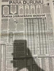 SABAH EKONOMİ GAZETESİ DOĞUM GÜNÜ HEDİYESİ  - 24 HAZİRAN 1992-İş dünyası bölündü-Cem Boyner-Tufan Çankaya-Osman Ulagay-Ali Rıza Kardüz-Meral Tamer-Adil Korkut  En büyükler de bazen zarar eder-İş dünyası bölündü-İstanbul Reklam artık yok-Telsiz telefona izin yok-Gelirler Genel Müdürü Tufan Çankaya’ya uçtu-Memura zammı ve vergi adaleti-Bu yazıyı okuyan memur çıldıracak-TÜSİAD’a 21 yeni üye-Ucuzun değil milyarlık konutların alıcısı var-Kamyon da sonunda spot piyasaya düştü-Sonradan düzeltirim diye giysi almayın-Parayı aldılar dergiler gelmiyor-Çorapçıların düşmanı tayt ve jean modası-Bayan çorabı bal gibi kaçar
