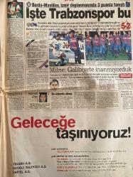 SABAH GAZETESİ DOĞUM GÜNÜ HEDİYESİ - 17 AĞUSTOS 1998 -TAM TAKIM 34 SAYFADIR -Zeynep Gürüş - Zülfü Livaneli - Cem Karaca - Süleyman Demirel - Kutlu Aktaş - Hillary Clinton - Bill Clinton - Yasemin Yıldırım - Sergio - Högh - Metin - Yıldırım - Hikmet Karaman - Recep Şeker - Joachim Löw - Moldovan - İskender Günen - Milne - Mehmet - Vuğrinec - Murat - Buharin - Çetiner - Ogün - Hakan - Hagi - Arif - Hasan Şaş - Biyediç - Gökmen Özdemak - Fatih Terim - Clinton - Hillary - Bin Laden - Selahattin Duman - Çiller - Sezgin - Zeynep Gürüş Sadece Diplomat - 60 yerinden bıçaklandı - Polis eşlerinin dramı Eşimiz mesleği değildi - Unutulan işsizlik bomba gibi - Kanlıca Savcısı’nın kızı boğuldu - Banka önünde bomba patladı - Aşk orada başladı - Astroloji - Son Osmanlı Kurtuluş Savaşı Destanı - Yıkılmadım ayaktayım - Sergio’ya şut Högh’e ihtar - Metin “Zidane” rolü oynayacak - Yıldırım umut aşıladı - Kartal’da futbolculardan yöneticilere PRİM resti - Kubi haber bekliyor - İşte Trabzonspor bu - Milne:
