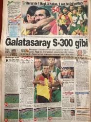 SABAH GAZETESİ DOĞUM GÜNÜ HEDİYESİ - 17 AĞUSTOS 1998 -TAM TAKIM 34 SAYFADIR -Zeynep Gürüş - Zülfü Livaneli - Cem Karaca - Süleyman Demirel - Kutlu Aktaş - Hillary Clinton - Bill Clinton - Yasemin Yıldırım - Sergio - Högh - Metin - Yıldırım - Hikmet Karaman - Recep Şeker - Joachim Löw - Moldovan - İskender Günen - Milne - Mehmet - Vuğrinec - Murat - Buharin - Çetiner - Ogün - Hakan - Hagi - Arif - Hasan Şaş - Biyediç - Gökmen Özdemak - Fatih Terim - Clinton - Hillary - Bin Laden - Selahattin Duman - Çiller - Sezgin - Zeynep Gürüş Sadece Diplomat - 60 yerinden bıçaklandı - Polis eşlerinin dramı Eşimiz mesleği değildi - Unutulan işsizlik bomba gibi - Kanlıca Savcısı’nın kızı boğuldu - Banka önünde bomba patladı - Aşk orada başladı - Astroloji - Son Osmanlı Kurtuluş Savaşı Destanı - Yıkılmadım ayaktayım - Sergio’ya şut Högh’e ihtar - Metin “Zidane” rolü oynayacak - Yıldırım umut aşıladı - Kartal’da futbolculardan yöneticilere PRİM resti - Kubi haber bekliyor - İşte Trabzonspor bu - Milne: