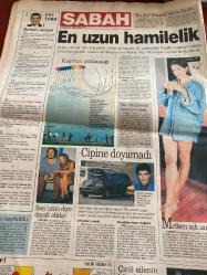 SABAH GAZETESİ DOĞUM GÜNÜ HEDİYESİ - 17 AĞUSTOS 1998 -TAM TAKIM 34 SAYFADIR -Zeynep Gürüş - Zülfü Livaneli - Cem Karaca - Süleyman Demirel - Kutlu Aktaş - Hillary Clinton - Bill Clinton - Yasemin Yıldırım - Sergio - Högh - Metin - Yıldırım - Hikmet Karaman - Recep Şeker - Joachim Löw - Moldovan - İskender Günen - Milne - Mehmet - Vuğrinec - Murat - Buharin - Çetiner - Ogün - Hakan - Hagi - Arif - Hasan Şaş - Biyediç - Gökmen Özdemak - Fatih Terim - Clinton - Hillary - Bin Laden - Selahattin Duman - Çiller - Sezgin - Zeynep Gürüş Sadece Diplomat - 60 yerinden bıçaklandı - Polis eşlerinin dramı Eşimiz mesleği değildi - Unutulan işsizlik bomba gibi - Kanlıca Savcısı’nın kızı boğuldu - Banka önünde bomba patladı - Aşk orada başladı - Astroloji - Son Osmanlı Kurtuluş Savaşı Destanı - Yıkılmadım ayaktayım - Sergio’ya şut Högh’e ihtar - Metin “Zidane” rolü oynayacak - Yıldırım umut aşıladı - Kartal’da futbolculardan yöneticilere PRİM resti - Kubi haber bekliyor - İşte Trabzonspor bu - Milne: