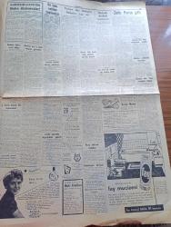 Cumhuriyet Gazetesi - 13 Aralık 1957 - Türkiye dün birleşmiş milletleri ikaz etti - meclise ait iç tüzük  tasarısı görüşülüyor - Fatin Rüştü Zorlu Paris'e gitti - Kıbrıs'ta Türk köylerinde müdafaa hazırlığı başladı - Van Özalp'te 33 vatandaşın kurşunlanması hadisesi tahkikatı - İstanbul şehir tiyatrosunda Altan Karındaş Muzaffer Arslan Ve Haluk Sarıcı istifa etti fotoğraf - kültür sergisi fotoğraf - İstanbul rumları Atina'yı yalanlıyor - okullarda bir ayda 12 bin grip vakası - İstanbul Barosu genel kongresi sona eriyor - Mevlana pulları çıkıyor - Nabi Up isviçre'ye basın ateşesi oluyor - Kerkük Türklerinin bizden istedikleri - portakal fiyatında hakikatler yazan Burhan Felek - Cımbız Neriman Opereti Maksim tiyatrosunda - İstanbul Ankara Radyosu Programı - İstanbul belediyesi şehir tiyatroları dram kısmında Suların altındaki yol - Fenerbahçe Vestras'ı ancak 2 1 yenebildi fotoğraf - Ordu takımının antrenörü Sahir Gürkan - Fenerbahçe Galatasaray Beşiktaş dostluk paktı uzayacak