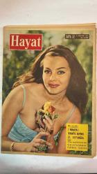 HAYAT HAFTALIK HABER MECMUA, DERGİSİ - ORTA SAYFA: 1961-62 MİLLİ LİG ŞAMPİYONU GALATASARAY FUTBOL TAKIMI - SIRA NO: 304 SAYI: 32 TARİH: 2 AĞUSTOS 1962  GALATASARAY FUTBOL TAKIMI - MICHELE MERCIER - HAFTALIK MECMUA - NESRİYAT MÜDÜRÜ HİKMET FERİDUN ES - MESUL MÜDÜR SADUN ALTUNA - RUMELİHİSARINDA HAMLET - AYLA ALGON - GÜL DEVRİ - ISPARTA - YELKENLİLER YARIŞTA - NEDİM ÖZGEN - CAHİT NASMAN - YÜZBAŞI HÜLAGU - ERTAN DORA - BÜLENT TARKAN - MEHRUBA AKRA - HARUN ULMAN - ADLİ AŞUROĞLU - FARUK BİRGEN - BOŞ ZAMANLARI DEĞERLENDİRME ATELYELERİ - TOKATLIYAN PASAJI - SES MECMUASI - MUTLAKA TOPLULUK TERBİYESİ  - BAYRAMOĞLU SAHİL MAHALLESİ - ARKASINDA YÜZLERCE ŞARKI BIRAKAN KADIN NEVESER - RÖPORTAJ TURGUT ETİNGÜ - FOTOĞRAFLAR İNAL TENGİZMAN - MUHLİS SABAHATTİN - AĞA CAMİİ - AYŞEM OPERETİ - HURŞİT BEY - DİLBER HANIM - ADNAN KÖKDES - KERİMAN HALİS - MELEK SABAHATTİN - FERDİ TAYFUR - RİFAT PAŞA - MEHMET ALİ ÜSKÜDARLI - MODA FRANSIZ KIZ OKULU - GÖNÜL POSTASI - YUŞA TEPESİ - KİREÇBURNU - TARABY - 32 SAYFA