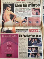 SABAH GAZETESİ DOĞUM GÜNÜ HEDİYESİ - 25 EYLÜL 1999 - TAM TAKIM 30 SAYFADIR -Tayfun Devgioglu-Salih Memecan-Cengiz Çandar-Oğuz Haksever-Serif Turgut-Mehmet Çetingüleç-Nilgün Cerrahoğlu-Ecevit-Yavuz Donat-Selahattin Duman-Rauf Tamer-Ekrem Çatay-Atilla Olgaç-Al Kırca-Erman Toroğlu-Fatih Terim-Kubilay-Hakan Ünsal-Hagi-Hasan Şaş-Cüneyt Tanman-Rıdvan Dilmen-Tayfun-Rüştü-Moshoeu  Kızılay’ı AKUT’a verin-İşini bilmeyen memur-atv bomba gibi-İstediğimizi aldık-Emre seferberliği-G.Saray’a taşlı saldırı-Ne de olsa Cimbom-Hasan Şaş sırttı-Düzen değişti-Yanlış yapmadım-Rüştü’ye tarihi ceza  Karikatür-Bizimcity-Salih Memecan-Karikatür-Canan Hoşgör-Hamdi Alkan-Ebru Şallı-Zeyno-Nebil Özgentürk-Mehmet Calışkan-Arzu Okay-Haluk Ergun-Rutkay Aziz-Vesna Djorgievic  Ebru bir mikrop-Bin ‘Yudum’luk gece  Karikatür