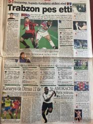 SABAH GAZETESİ DOĞUM GÜNÜ HEDİYESİ - 3 ARALIK 1998 -TAM TAKIM 32 SAYFADIR -Suat-Ecevit-Çiller-Kutan-Baykal-Yavuz Donat-Sibel Can-Selahattin Duman-Erman Toroğlu-Fatih Terim-Hıncal Uluç-Zekeriya Alp-Can Bartu-Coşkun Özarı-Vedat-Conte-Hagi-Veisser-Suat-İskender Günen-Milne-Preko-Erhan-İlyas-Mehmet Zengin-Amokachi-Zülfü Livaneli-Güzel Ayşe-Kemal Kocabaş  Muhteşem bücür-3 formül-Galatasaray-Kahraman-Vedat ile Conte kapıştı-Trabzon pes etti-Bolu’dan kaçış yok-Kalbi dayanmadı  Karikatür-Bizimcity-Salih Memecan-Bilge Akın-Marziye-Gülben Ergen-Hüsnü Mübarek-Recai Kutan-Esra Ceyhan  Babaevi’nde aşk çıkmazı-Türkiye’de kadın olmak-Marziye ölümle burun buruna-Beyaz Show’da göbekler yanışıyor-Hüsnü Mübarek’le çok özel söyleşi-Recai Kutan’la enine boyuna-Tecavüz ile gelen psikolojik değişimler