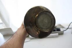 SÜPER EL YAPIMI ÜZERİ KABARTMA İŞÇİLİKLİ BÜYÜK BOY ANTİKA  VAZO YENİ ÜRÜN DEĞİL ESKİ DÖNEM ANTİKA (KİTAP RAF