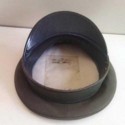 Oldukça Eskilerden Subay Sapkasi