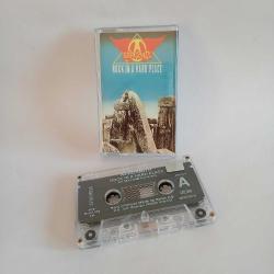 Aerosmith / Rock In A Hard Place / Kaset