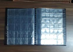 372 li madani para albüm yarısı böyük paraları yarısı küçük paralar için yarısı küçük paralar için 372 adet madeni para alıyor bordo renk