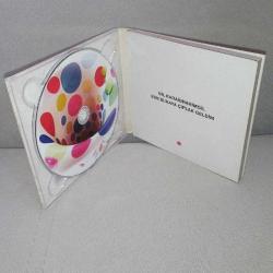 Cd Nil Karaibrahimgil ben buraya çıplak geldim albümü. Orijinal. Dinlemeyi etkilemeyen çizikler var