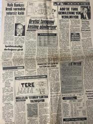 TERCÜMAN GAZETESİ - 24 NİSAN 1985 - SADECE 6 SAYFADIR -Özal-Celal Bayar-Halim Alyot-Nazlı Ilıcak-Ahmet Kabaklı-Mehmet Bahri Ergene-Rauf Tamer-Kasım Önadım-Hasan Gedik-Belma Aksun-Ayhan Başoğlu-Sakıp Sabancı-Mübeccel V. Özsezgin-Milabi Özyoruk-Erdin Uygur-Başbakan Turgut Özal “Kabinede değişiklik yok” dedi ve ekledi-Gazetecileri atlatmaktan zevk alıyorum-Demokraside 65. yılımızı kutladık-Meclis’te iki çınar-Tarih 65 yıl sonra canlandı-Konsey’de solcu oyunu bozuldu-River Clyde’in hikayesi-Şair Panos gözyaşları arasında toprağa verildi-Panos’tan 2 dörtlük-Ermeniler’in gösteri günü-Metris’teki mahkumlar çocuklarıyla hasret giderdi-Bulgarlar’a göre Yusufçu casus değil-Sünnet ayet ve demokrasinin kollaması-Yalanlar mezarlığı-80 bin asker çıkarmaya hazırlanıyor-Halk Bankası kredi vermekte yetersiz kaldı-İpekböcekçiliği darboğaza girdi-Üretici tavuğunu kesime gönderiyor-ABD’de Türk gemilerine yük verilmiyor-İngilizler “etobur”luktan vazgeçiyor-Merserizeden örülmüş güllü bluz-Malkoçoğlu Ayhan B