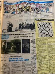 TERCÜMAN GAZETESİ - 8 EYLÜL 1977 - SADECE 4 SAYFADIR -Cem Serdengeçti-Osman Saraç-Mehmet Kervancı-Emine İşinsu-Senol Kırpıkçioğlu-Murat Bertuğ-Güngör Kabakoğlu-Hüseyin Rahmi Gürpınar-Canan Oğuz-Ayşe Egesoy-Adil Örs-Aykut Taluy-Lili Palmer-Gary Cooper-Cemil Meriç-Cemil Koçak-Afrikanın ortasında küçücük bir krallık Allahıyla başbaşa yaşıyor-Ülfet-Ramazan sohbetleri-Yeni Bedir zaferlerine doğru-Gençler için din dersleri-Zekat-Can İçre Şeytan Kuyusu-Karagöz Hacivat 77-Eskiden adımız dinleyici idi şimdi seyirci olduk-Hüseyin Rahmi Gürpınar’ın Kuyruklu yıldız altında bir izdivaç eseri ekrana gelecek-Canan Oğuz Zafer yaratan casus-Ayşe Egesoy altı yıldır TRT’de çalışıyor-Adil Örs ve Aykut Taluy evlendi