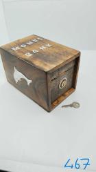 AHŞAP KUMBARA TAMAMEN EL İŞÇİLİĞİDİR,1990 LAR ANAHTARLI ÇOK ENDER MONEY BANK 467