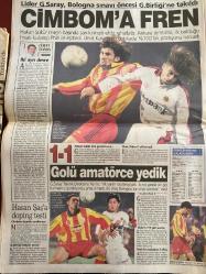 SABAH GAZETESİ DOĞUM GÜNÜ HEDİYESİ - 4 ARALIK 1999 - TAM TAKIM 40 SAYFADIR -Ebru Gündeş-Danny-Yılmaz-Mehmet Barlas-Yavuz Donat-Selahattin Duman-Fatih Çekirge-Hakan Şükür-Phiri-Ümit Karan-Fatih Terim-Cüneyt Tanman-Hasan Şaş-Ergun Turan-Aziz Yıldırım-Zeman-Nikolovski-Hüsnü Güzelher-Suat Okyar-Aydın-Ersun Ali Eren-Feyyaz Uçar-Hayko-Fedon-Yaşar-Rober Hatemo-Zeynep Dizdar-Hakan-Elif Karlı-Pınar Dilekşer-Dr Bilal-Gökhan Sezen-Adnan-Galip Sokullu-İhsan Kayral-Ersin Tibet-Ziya-Özyiğit  Ebru’nun dönüşü-‘Asın’ diyen kalmadı-Kızıl Danny MHP konuğu-Yılmaz’ın Taşar’a tuzağı-Dünyanın en militan kabinesi-Enerji yatırımı için özel hukuk-Ecevit nasıl ikna edildi?-Yağmur duası-Ya sen yıkıl koca İstanbul-Cimbom’a fren-Golü amatörce yedik-Hasan Şaş’a doping testi-Sergen bunalımı-Savaş gibi idman-Nikolovski nihayet 18’de-Golcülere özel ilgi-Vugrinec rest çekti-Aydın komedisi-Kartal fark için sahada-Ali Eren hazır kıta-Kapılar kapandı-Adana arayışta-Gülben Ergen & Huysuz Virjin-Serdar Ortaç-Hayko-Fedon-Yaşa