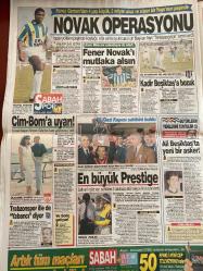 SABAH GAZETESİ DOĞUM GÜNÜ HEDİYESİ - 22 HAZİRAN 1992 - TAM TAKIM 18 SAYFADIR -Şevket Çubuk-Ömer Odabaşı-Filiz Akın-Hasan Demir-Süleyman Demirel-Theodorakis-Ramazan Öztürk-Mazlum Kiper-Sarışın Afet-Max Zarman-Laurence Olivier-Bruce Boxleitner-Lindsay Wagner-Marlie Matlin-Erdoğan Sevgin-Mesut Arda-Sebo-Turgay Şeren-Yavuz Gürel-Riedle-Yavuz Gönenç-Nükhet Duru-Çiğdem Yücesoy-Zülfü Livaneli-Holly Simi-Roberto Mancini-Süleyman Demirel-Bülent Ecevit  İşte elebaşları-Paralar nerede?-Suç ortağı tefeci kadın-Demirel’in ince hesabı-Ege’nin 2 yakası Efes’te buluştu-Özal’ın Koyu’nu kirleten Fransızlar para arıyor-SSK’lı hasta başının çaresine bakacak-Bizimcity-Modern Tıp ve Kadın-Basın Dünyası-Açık oturumun perde arkası-Arkası Yarın’larda 3 olay-Çılgın ihtiras-Yalnızca Maria-Yalan Rüzgarı-Rodrigo’nun gücü-Ölüme Yolculuk-Karanlık Adalet-Teleon’da Eşref Kolçak filmleri-3 yeni dizi daha-Sessiz Ortak-Patagonya Kralı-Cententen Bin-Kızlar Yurdu-Süheyla’nın başı dertte-Sizinzkiler-Novak Operasyonu-Fener N