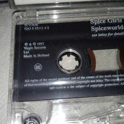 Kaset Spice Girls Spiceworld albümü. Orijinal 1997 Hollanda baskı. Koleksiyonluk
