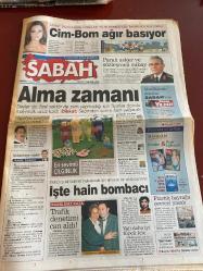 SABAH GAZETESİ DOĞUM GÜNÜ HEDİYESİ - 7 MART 1999 - TAM TAKIM 44 SAYFADIR -Levent Kırca-Hülya Avşar-Gordon Milne-Tanju-Hikmet Karaman-Orgeneral Kıvrıkoğlu-Ali Gülmez-Hasan Başaran-Murat Yakin-Metin Can Bartu-Bülent-Hıncal Uluç-Feldkamp-Helma Feldkamp-Dobrowski-Mirkovic-Ahmet Erman Toroğlu-Feyyaz Uçar-Metin Tekin-Levent Kırca-Oya Başar-Haldun Taner-Yalçın Tura-Volkan Severcan-Ziya Kürküt-Özlem Yüksek  Cim-Bom ağır basıyor-Alma zamanı-İşte hain bombacı-Trafik denetimi can aldı-Türkiye’nin futbol bayramı-Fener istemedi Beşiktaş kaptı-Toshack’sız da felaket-Beşiktaş için sezon bitti-Üç Baba Hasan müzikli oyun-Keşanlı Ali Destanı-Peter Pan çocuk müzikali-Yılmaz Erdoğan-Demet Akbağ-Altan Erkekli-Bican Günalan-Zerrin Sümer-Savaş Dinçel-Sadri Alışık-Ali Poyrazoğlu-Derya Baykal-Ali Nesin-Roberto Benigni-Nicoletta Braschi-Giorgio Cantarini-Horst Buchholz-Marisa Paredes-Serhat Nalbantoğlu-Murat Karasu-Şahap Sayılgan  Sen Hiç Ateşböceği Gördün mü?-Hayat Güzeldir-Meleklerin Düş Yaşamı-Kutsal Ada-Mul