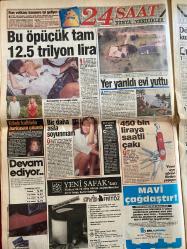 SABAH GAZETESİ DOĞUM GÜNÜ HEDİYESİ - 28 TEMMUZ 1991 - TAM TAKIM 24 SAYFADIR -Ali Topuz-İsmet İnönü-İsmail Cem-Bülent Ecevit-Elizabeth Taylor-Ayşun-Baykal-Güneri Cıvaoğlu-Hayko-Çiğdem-M. Ali Tunç-Erbil-Levent Kırca-Oya Başar-Gündoğarken-Müjdat Gezen-Asuman Arsan-Haldun Dormen-Ervin Akçay-Lütfü Duru-Duygu Asena-Budhi İnce-Tanju-Nükhet Duru-Sezen Aksu-Avni Erboy-Hüsnü Cil-Tomic-Mustafa Abadan-Yavuz Gruel-Braems Urban-Mali Yılmaz-Schumacher-Ümit-Oğuz-Kenan Evren  SHP’de hangi ikili-Baykal ve İsmail Cem-İnönü Topuz-Kurultayda kavga çıktı-Elizabeth Taylor yine evleniyor-Soğukluk had safhada-Filistinliler Araplara kızgın-Kocasını kurtarmak için namusunu ortaya koydu-2 bin lira için öz annesini delik deşik etti-Başlık parasından vazgeçti-Tüpsüz dalış ölüm getirdi-Dayaktan kaçarken otonun altında kaldı-İyilik yaptık belaya çattık-Karısını sokakta dövdü-Sulukule Müzikali-Rumeli Hisarı Konserleri-Coskun Sabah-Havuzbaşı Bar-Gereği Düşünüldü-Sapıklar ülkesi Amerika-Yeşilköy’de sıkıntı-Vejetaryen ti
