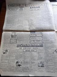 Cumhuriyet Gazetesi - 12 Ağustos 1951 - tatile girerken yazan Nadir Nadi Başmakale - ara seçimleri için partilerin hazırlığı - millet partisinin Dün Çeşmemeydanında yaptığı toplantıda bulunanlar x işaretli Sadık Aldoğan fotoğraf - Rusya hesabına casusluk - Kore'ye daha fazla asker göndermiyoruz - Kore değiştirme Birliği şerefine verilen kokteyl fotoğraf - Ürdün kralının katilleri Tevkif edilen 8 kişi - halkevleri kanunu yürürlüğe girdi - Fransız hükümeti Nihayet kuruldu - coğrafya Kongresi Dün toplandı - Mısır Kralı Faruk kumarda kaybediyor - Lido'da yapılan  İstanbul yüzme birincilikleri fotoğraf - mahkemelerde gördüklerimiz yazan Cevat Fehmi Başkut - haftanın şakaları yazan Burhan Felek - ahşap yazan Falih Rıfkı Atay - rüyalar evi yazan Peride Celal Yazı Dizisi - güzellik müsabakamız Perihan Giray ve Melahat Akaydın fotoğraf - Etibank'ın yaptıracağı işler için Marshall planından yeni tahsisat - Gül Kupası atletizm müsabakaları - İstanbul Ankara Radyosu programı - Müzeyyen Senar