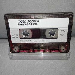 Kaset Tom Jones carrying a torch. Orijinal.
