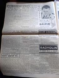 Cumhuriyet Gazetesi - 4 Mart 1939 - bizim hürriyetimiz yazan Nadir Nadi Başmakale - İsmet İnönü Dün de dolmabahçe'de halkla temaslarına devam etti fotoğraflar - İsmet İnönü Dün dolmabahçe'de bir deri taciriyle görüşürken salonun umumi manzarası fotoğraf - dün geceki yangın Ateş Sultanhamamında Atabek hanından çıktı fotoğraf - eski İstanbul valisi ve belediye reisi Muhiddin Üstündağ'ın avukatı dün müdafaasını yaptı fotoğraf - İstanbul'un imarında evvela neler yapılmalı - tarihte büyük deniz muharebeleri nakleden Abidin Daver Yazı Dizisi - Yugoslav Afyon satış antlaşması - Şile'de on üç mektep daha açılıyor - Anadolu notları yazan Reşat Nuri Güntekin Yazı Dizisi - hariciye vekili Şükrü Saraçoğlu savarona yatıyla yunanistan'dan İstanbul'a dönmüştür fotoğraf - Celal Müsahiboğlunun bir kavuk devrildi filmi Alemdar ve milli sinemada - Zoro kamçılı Adam filmi pangaltı Tepeüstü akın Sinemasında - Fuat köprülü'nün 25. İlim yılı hakemlerimizin bu mevsimde aldıkları para - Galatasaray