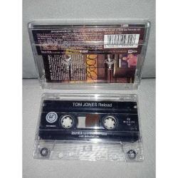 Kaset Tom Jones Reload albümü. Orijinal. A7 şarkısında 10 saniye kayıp var.