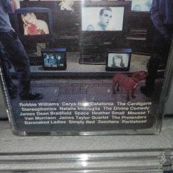 Kaset Tom Jones Reload albümü. Orijinal. A7 şarkısında 10 saniye kayıp var.