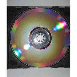 CD Zeki Müren bir tatlı tebessüm albümü. Orijinal. 1994 kırmızı bandrollü dönem baskı albüm. Disk 10 üzerinden 8.5 koleksiyonluk