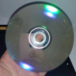 DVD Harry Potter ve azkaban tutsağı. 2 diskli versiyon. Orijinal, Türkçe dublaj ve altyazı seçenekli. Çalışmasına engel olmayan çizikler