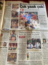 SABAH GAZETESİ DOĞUM GÜNÜ HEDİYESİ - 26 AĞUSTOS 1998 - TAM TAKIM 34 SAYFADIR -Savaş-Hoca-Bekir Çelenk-Nilüfer Koçyiğit-Sedat-Güneş Taner-Tansu Çiller-Selahattin Duman-Selahattin Cizrelioğlu-Cevat Aydın-Selahattin Yılmaz-Cem Uzan-Hüseyin-Serengil-Demirel-Gordon Milne-Cevat Kol-Selçuk Ural-Gamze Çakıcı-Aslı Ural-Nieto-Alaattin Çakıcı-Hanefi Avcı-Selim Edes-Murat Yakın-Mel Gibson-Danny Glover-Joe Pesci-Rene Russo-Chris Rock-Jet Li-Anthony Heald-Wes Studi-Jennifer Jason Leigh-Albert Finney-Maggie Smith-Cem Yılmaz-Mustafa Sandal  Trilyon avı-Müthiş takip-Sahtekarlar çetesi-Önce kilit sonra hapis-Fotograftaki milletvekili-Sedat’ın dramı-Fener birinci turda Trabzon veda etti-Güneş Taner’e Rus basınından övgü-Çiller Borsa’da protesto edildi-Çok yazık çok-Trabzonspor hem turu hem iki asını kaybetti-Ayağa kalkın kral Fener geçiyor-Yer yerinden oynadı-Esrarengiz halkalar-Çakıcı’nın milletvekili konuğu-Mazide kalan mutluluk-Cehennem silahı 4-Derinlikte dehşet-Ölümcül dövüş II-Karmaşık hisler-Kadın