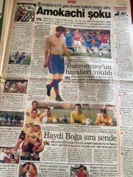 SABAH GAZETESİ DOĞUM GÜNÜ HEDİYESİ - 27 AĞUSTOS 1998 - TAM TAKIM 34 SAYFADIR -Erbakan-Sakıp Sabancı-Maliye Bakanı Temizel-Tayfun Devecioğlu-Yonca Evcimik-Bill Clinton-Zahide Demirdöven-Selahattin Duman-Aziz Yıldırım-Can Bartu-Cilli Mehmet-Taşkın Eruzun-Hakan Şükür-Hagi-Okan-Hasan Metin Oktay-Amokachi-Hikmet Onur-Zeynel Karafakıoğlu-Zürafa Akdoz-Mel Gibson-Danny Glover-Joe Pesci-Rene Russo-Chris Rock-Jet Li-Jennifer Jason Leigh-Albert Finney-Maggie Smith-Jeremy Irons-Melanie Griffith-Dominique Swain-Florence Guerin-Anne Michelsen  Refahlılar’da trilyon paniği-Babalara özel cezaevi-Bu vergi yasası ekonomiye fren-Mert’in gururu-Biz olsak Clinton’ı asla affetmezdik-Fener “Final” diyor-Ve Kanarya’da oyuncu arayışı yeniden başladı-Sana yakışır Aslanım-PKK bayrağı yakıldı-Amokachi şoku-Trabzonspor’un hayalleri yıkıldı-Haydi Boğa sıra sende-Cim Bom’un zafer gecesi-Cehennem Silahı 4-Sihirli Kılıç-Kadınsı Duygular-Derinlikte Dehşet-Karmaşık Hisler-Lolita-Barcelona Sirki  Cehennem Silahı 4-Lethal