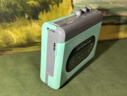 popart 1980 ler stereo walkman - kulaklığı ile birlikte çalışır durumda - yeşil renk