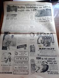 Cumhuriyet Gazetesi - 13 Ekim 1958 - Adnan Menderes Vatan Cephesi Kurulmasını Talep Ediyor fotoğraf - İsmet İnönü Dün CHP İl Kongresinde Konuştu fotoğraf - Sanayi Sergisinde Televizyon Yayınları Başladı - Basına Ve Gençliğe Çirkin Hücumlar - Cumhuriyetçi Millet Partisi Ve Köylü Partisinin Birleşmesi İçin Görüşmeler Başlıyor - Kıbrıs'ta Dün Bir İngiliz Öldürüldü - Aya Atılan Peyk Yolunu Şaşırdı - Konservatuar Müdürü Eşref Antikacı İstifa Mı Ediyor - Doktor Jivago Yazan Boris Pasternak Yazı Dizisi - Göç Yazan Necip Alsan Yazı Dizisi - Cumhuriyet'in 35. Yıldönümü Pulları - Uzakdoğu'da Ateşkes Emri 15 Gün Uzatıldı -  Karadeniz Kupası Yelken Yarışları Dün Yapıldı - Papa 12. Pius İle Nasıl Konuşmuştum Yazan Samih Nafiz Tansu - Tiyatro Ankara'da Öfke Yazan Lütfi Ay - Osmanlı Donanmasının Tarihinde Karanlık Sayfalar Yazan Cemalettin Saraçoğlu Yazı Dizisi - Haftalık Radyo Programı - Beşiktaş'ın İstanbulspor'a Son Dakikada Mağlup Oldu - Galatasaray Adana Karmasını İkinci Devrede  Yendi