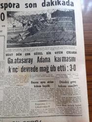 Cumhuriyet Gazetesi - 13 Ekim 1958 - Adnan Menderes Vatan Cephesi Kurulmasını Talep Ediyor fotoğraf - İsmet İnönü Dün CHP İl Kongresinde Konuştu fotoğraf - Sanayi Sergisinde Televizyon Yayınları Başladı - Basına Ve Gençliğe Çirkin Hücumlar - Cumhuriyetçi Millet Partisi Ve Köylü Partisinin Birleşmesi İçin Görüşmeler Başlıyor - Kıbrıs'ta Dün Bir İngiliz Öldürüldü - Aya Atılan Peyk Yolunu Şaşırdı - Konservatuar Müdürü Eşref Antikacı İstifa Mı Ediyor - Doktor Jivago Yazan Boris Pasternak Yazı Dizisi - Göç Yazan Necip Alsan Yazı Dizisi - Cumhuriyet'in 35. Yıldönümü Pulları - Uzakdoğu'da Ateşkes Emri 15 Gün Uzatıldı -  Karadeniz Kupası Yelken Yarışları Dün Yapıldı - Papa 12. Pius İle Nasıl Konuşmuştum Yazan Samih Nafiz Tansu - Tiyatro Ankara'da Öfke Yazan Lütfi Ay - Osmanlı Donanmasının Tarihinde Karanlık Sayfalar Yazan Cemalettin Saraçoğlu Yazı Dizisi - Haftalık Radyo Programı - Beşiktaş'ın İstanbulspor'a Son Dakikada Mağlup Oldu - Galatasaray Adana Karmasını İkinci Devrede  Yendi