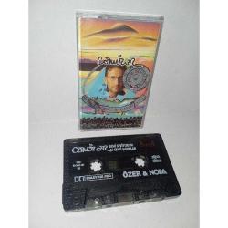 Kaset Cem Özer beni seviyorum Acemi şarkılar. Orijinal koleksiyonluk