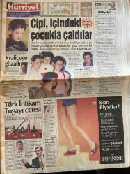 HÜRRİYET GAZETESİ DOĞUM GÜNÜ HEDİYESİ - 2 AĞUSTOS 2002 - TAM TAKIM 36 SAYFADIR -Hakan Uzan-Cem Uzan-Kemal Derviş-Samet Korkmaz-Serra Sipahioğlu-Melih Sipahioğlu-Nilgün Delikan-Selda Gocay-Sema Kızıl-Ertuğrul Özkök-Oktay Ekşi-Yalçın Granit-Esat Yılmaer-Ayhan Güner-Fatih Terim-Murat Temelöz-Ergün-Batista-Serdar Bilgili-Mircea Lucescu-Ahmet Necdet Sezer-Çolakoğlu-Mustafa Taşar-Ata Nirun  Uzanlar’ı yakan belgeler-İşte Derviş’in sürpriz cevabı-Türkler başardı kapıları açalım-Hayatımda yemediğim kadar küfür yedim-Üç kız kardeşe 60 trilyon şoku-Almanya’da zirvede-Şevket Altuğ Kanal D’de-Pota Işıl Işıl-Biz takım için varız-Delik deşik olursunuz-Özendiren coşku-Çok sinirlendim-Menajeri de bir tuhaf-Taşlar oturuyor-Anne babamız bize 60 trilyon vermedi-Turiste kötü hizmet eden tazminat ödemek zorunda  Karikatür: Hakkari Şırnak barajı aşmasa da HADEP kazanır-Latif Demirci