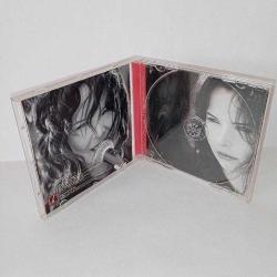 Şebnem Ferah kelimeler yetse BOŞ cd kutusu. Cd YOK ! orijinal Universal 2003 baskı. kartonet tertemiz