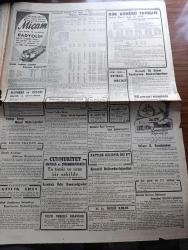 Cumhuriyet Gazetesi - 3 Temmuz 1950 - Kore harbi yazan Abidin Daver Başmakale - Amerikalılar Kore'de beş Kızıl torpido batırdılar - Kore'den gelen son fotoğraflar - CHP programında yapılacak tadilat - İsmet İnönü iç ve dış politikaya dair gazetecilerle görüştü - General Maç Arthur Kore'deki Amerikan kuvvetlerinin komutanı ile bir arada fotoğraf - Montemar Revüsü temsillere başladı fotoğraf - Bulgarların şehit ettiği gazeteci Arif Necibin cenazesi büyük törenle kaldırıldı - Muzaffer kayalıbay hadisesinin tahkikatı - İstanbul sergisine dünkü ziyaretler fotoğraf - askeri mahkemeler kaldırılacak - Fin Güreşi takımı 6 2 yenildi -  3. Dünya harbi nasıl olacak yazan İngiliz gizli istihbarat subaylarından Philipp Reynoids yazı dizisi - posta güvercini yazan Kerime Nadir yazı dizisi - Türkiye güzellik kraliçesi müsabakası Ayşe Kaymak fotoğraf - Vefa lübnan'ları dün 7 1 mağlup etti - Amerika'ya gidecek olan öğrencimiz Emel Aktan fotoğraf - Üç Silahşörler yazan Alexandre Dumas - radyo programı