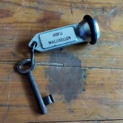 ESKİLERDEN OTEL ANAHTARLIĞI