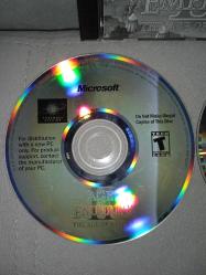 Pc oyun Age of empires 2 The age of Kings. Dönemin iyi kalite baskılı kopya oyunu. 2 disk. Diskler 10 üzerinden 8.5 Çalışıp çalışmadığı DENENMEDİ. Koleksiyonluk.