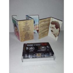 Kaset İbrahim Tatlıses at gitsin albümü. Orijinal tertemiz koleksiyonluk