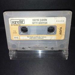 Kaset Hayri Şahin Gitti Gidiyor albümü, Orijinal. uzelli Kağıt Baskı. Kartoneti yok. Baştan sona dinlendi sorunsuz çalışıyor