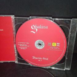 Cd ve DVD Shakira fijacion oral vol 1. Orijinal. 2 disk. Diskler 10 üzerinden 9 ve 9.5 Sony Hollanda baskı. koleksiyonluk
