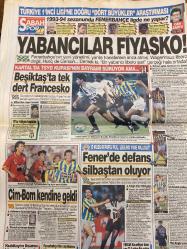 SABAH GAZETESİ DOĞUM GÜNÜ HEDİYESİ - 24 AĞUSTOS 1993  - TAM TAKIM 44 SAYFADIR -Ergun Göknel-Nurdan Erbuğ-Feray Bant-Nurten Erbuğ-Şehmuz Tatlıcı-Ömer Çavuşoğlu-İbrahim Cevahir-Akdoğan-Hasan Cemal-Can Bartu-İlhan Cavcav-Rıdvan Dilmen-Yusuf Hacıoğlu-Süleyman Rodop-Nurdan Torun-Mine San-Sevim Seçkin-Funda Ersan-Tanyeli-Leman Sam-Rıza Silahlıpođa-Kenan Doğulu-Şirvan Doğu-Hale Hanzade-Yasemin Yalçın-Erdal Bülbül-Tülay San-Bedrettin Coşkun-Sibel Tüzün-Fatih Ürek-Özdemir Erdoğan-Dinçer Erdoğan-İhsan Bakırcı-Elif-Bülent Şanlı-Şener Saygılı-Yavuz Kılıç-Nihat Sardağ-Ömür Elmas-Selim Ölcer-Zülfü Livaneli-Cemal Madanoğlu Göknel’in başını yakan laf!-Seninle yatarken hep Feray’ı düşünüyordum-Müthiş bandın ikinci bölümü-Türkiye SABAH’ı konuşuyor-Çavuşoğlu ve Tatlıcı sana para verdiler-Belediye’de operasyon-Cevahir ve Akdoğan: İnönü’ye dinletemedik-Bomba gibi bir haber daha-Yabancılar fiyasko!-Beşiktaş’ta tek dert Francesco-Cim-Bom kendine geldi-Fener’de defans silbaştan oluyor-Zorba dehşeti-Öldüren al