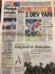 SABAH GAZETESİ DOĞUM GÜNÜ HEDİYESİ - 19 HAZİRAN 1992  - TAM TAKIM 24 SAYFADIR -İsmet Sezgin-Ersin Faralyalı-Cengiz Tuncer-Güneş Taner-Hayri Kozakçıoğlu-Halim Çorbalı-Halil Çelik-Mustafa Taşar-Filiz Akın-Salih Memecan-Güneri Cıvaoğlu-Hasan Cemal-Peter Shreevers-Şenol Güneş-Hami Güven-Shaaf Kavalar-Hıncal Uluç-Yılmaz-Yalçın-Yalman-Tuğal-Nejat  İşte Yüce Divan yolcuları-Korkutan kaza-Filiz Akın Genç kalmanın sırlarını anlatıyor-Topçu subayı-Genelkurmay bakanlığa bağlansın-Hükümete olağanüstü hal çatlağı-Babasının mezarı başında canına kıydı-Trabzon’da sevinç-Bir yıldız böyle doğuyor-Gazi’de geri sayım-Filibe’de heyecan-Seçim var-Amatörlerde kavga-Sarıyer zorda-Yalmana stat’dan tehdit-Tuğal arayışta-Turnuva renklendi-Korku ve ecel-kana susamış canavar-Brigitte Lahaye-Altın alev 92-Maxwell’in iki oğlu tutuklandı-Bosna’da ölüm kalım savaşı-Sedat sertoğlu-Mesut Yılmaz-Rauf Denktaş-Rum lideri Vasiliu-Mehmet altan-Arif Yüksel’e danıştay yolu