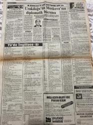 TERCÜMAN GAZETESİ - 22 MAYIS 1986 - SADECE 2 SAYFADIR -Resuloğlu-Güneş-Gürkan-Rogers-Yavuztürk-Cihan Ünal-Prof. Dr. Kıvınyeddin Barlas-Rauf Tamer  Altın Yıllar-Transfer furyasında iki kazazede Resuloğlu ve Güneş-Gürkan: Alelacele çıkarılan yasaları meşru saymayacağız-Bulgarlar, İslâm heyetine izin vermiyor-Yunan’ın akıl hocası Rogers-Ankara veto için yol arıyor-Sosyete falcısı yakalandı-Vizitesi 130 bin liradan başlıyor-Emlâk Vergisi beyannâme verme süresi 1 Temmuz’a uzatıldı-Silah kaçakçıları Ankara’da nabız yokladı-ABD ile tekstil anlaşmazlığı giderildi-Otoyol ve enerji yatırımlarına doping-Barajlara para yağıyor-Yazar: Erken ve ara seçim birleştirilmeli-32 milletvekili DSP ile flörtte-Pakdemirli’den müjde-Saddam: Suudi Arabistan bizim değil, Amerikalıların bombalayacağıktır-Uzakdoğu’da Moskova’nın diplomatik hücumu-Sokağa dökülmek-TV’de İngilizce